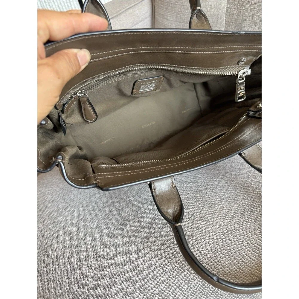 Coach Swagger 27 Carryall Two Tone Leather top-handle Satchel Crossbody bag EUC